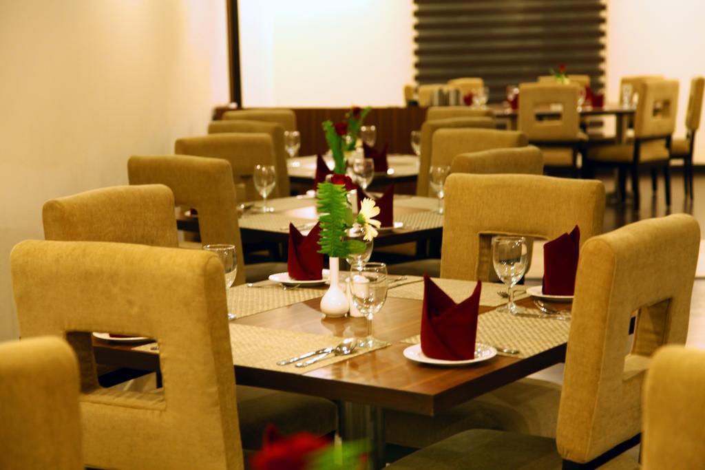 Continent Nakodar Hotel & Resorts Exterior foto