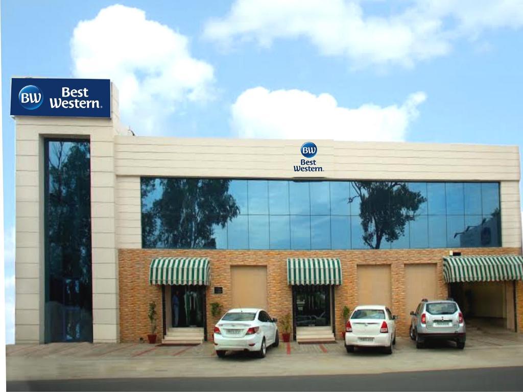 Continent Nakodar Hotel & Resorts Exterior foto